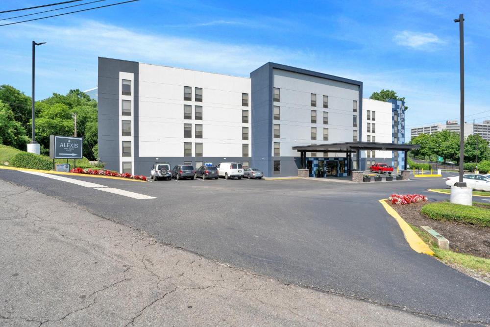 Alexis Inn and Suites Hotel